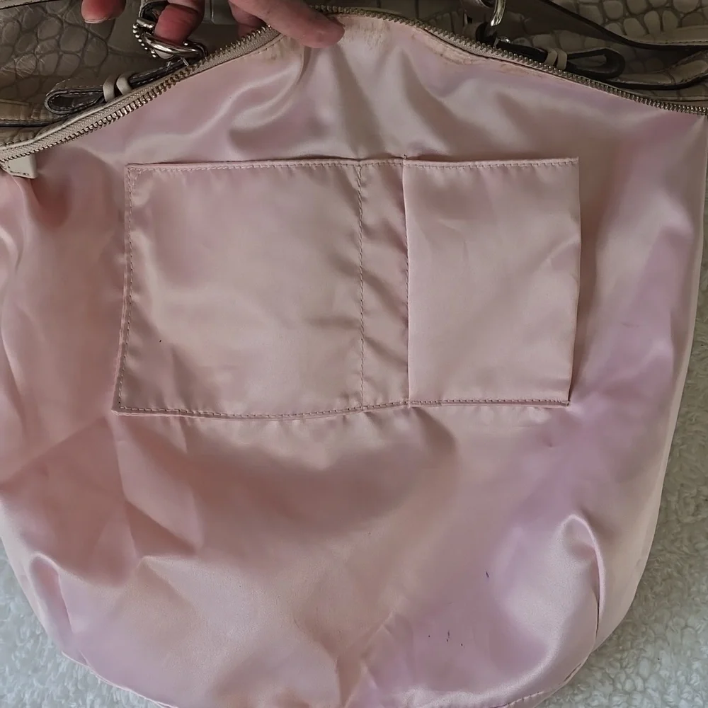 COACH Madison LINDSEY Croc Embossed Large Purse - Picture 16 of 16